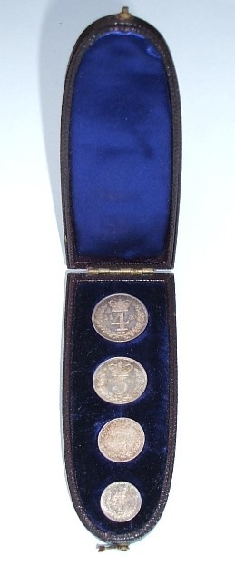 1860 undated case - open containing 1860 maundy set