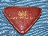 1900 red triangular maundy set case