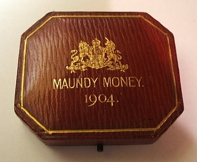 1904 maundy set case