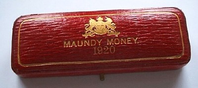 1920 maundy set case