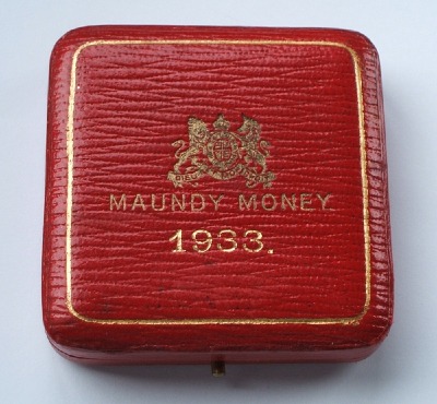 1933 maundy set case