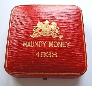 1938 maundy set case