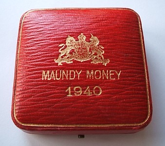 1940 maundy set case