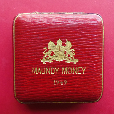 1949 maundy set case
