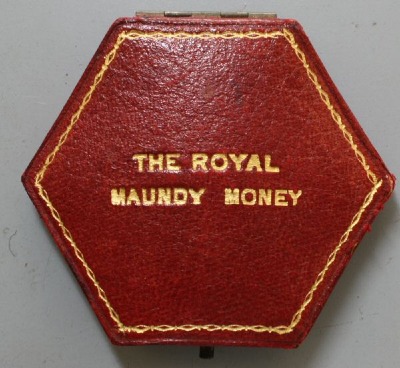 Edward VII hexagonal maundy case